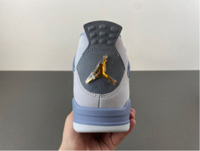 Retro 4 UNC