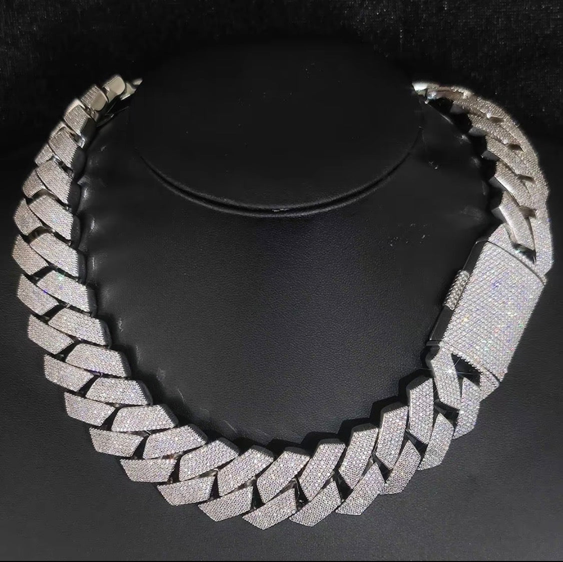 Moissanite Miami Cuban Link